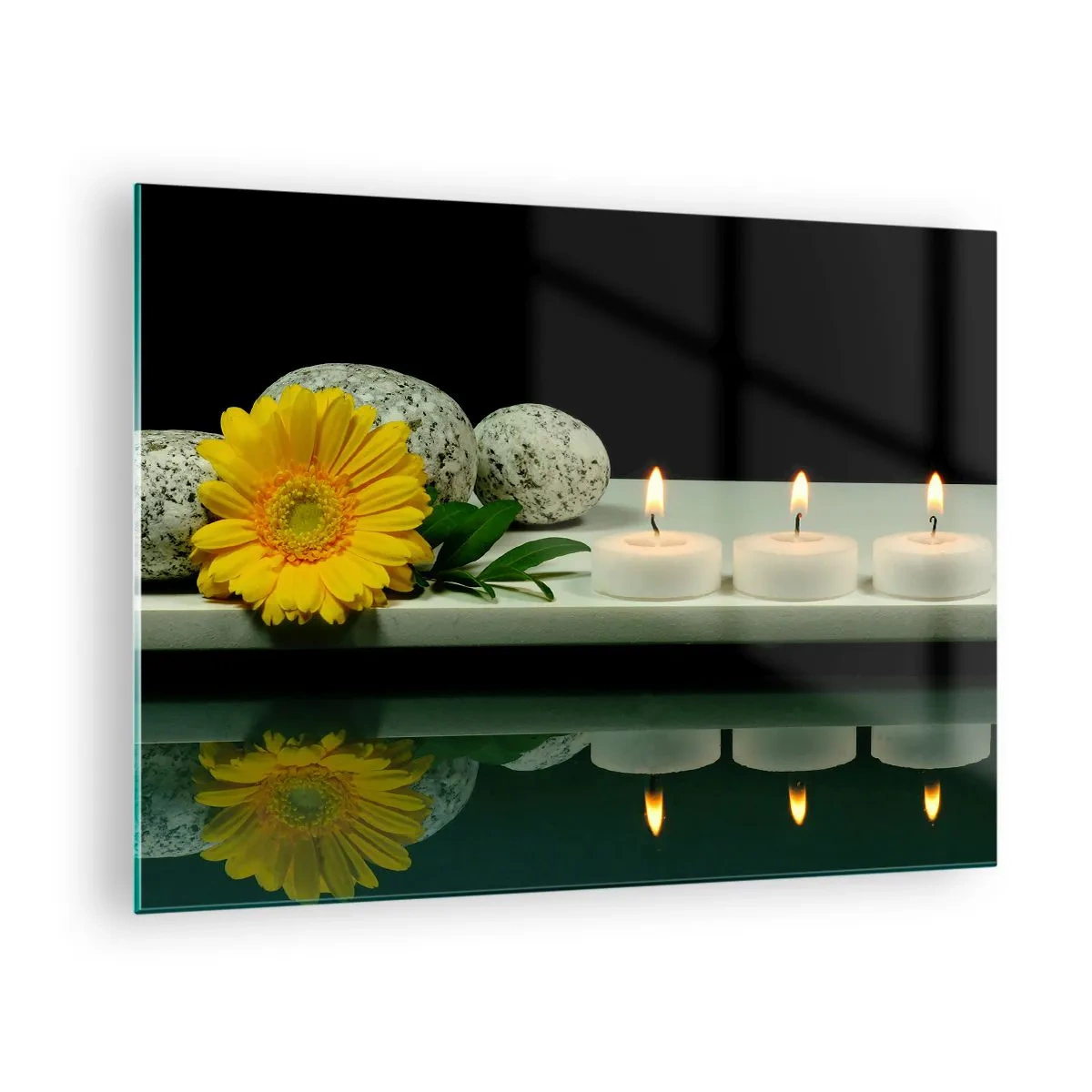 Quadro em vidro - Velas, pedras e uma flor amarela refletida na água - 70x50cm - Acalmando os sentidos - Decoração de parede moderna para a sala de estar e quarto ARTTOR