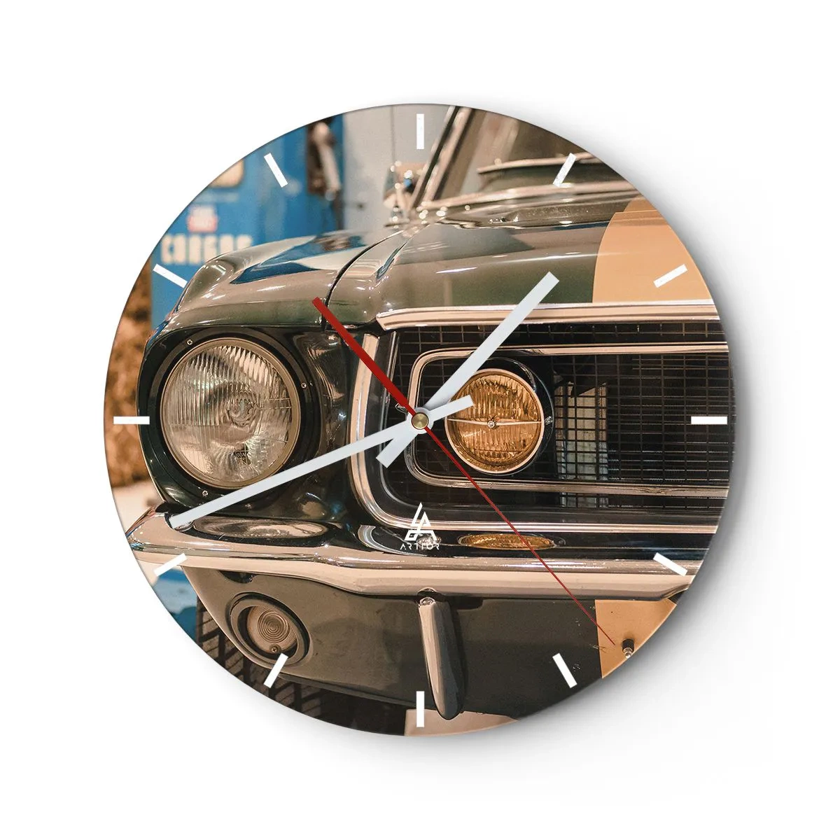 Relógio de parede - Relógio em vidro - Close-up de um muscle car americano clássico - 30x30cm - Encontro com uma lenda - Decoração de parede moderna para a sala de estar, cozinha e quarto ARTTOR