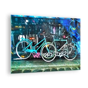 Quadro em vidro - Uma bicicleta urbana com um cenário de grafite e atmosfera neon - 70x50cm - A cidade chama - Decoração de parede moderna para a sala de estar e quarto ARTTOR