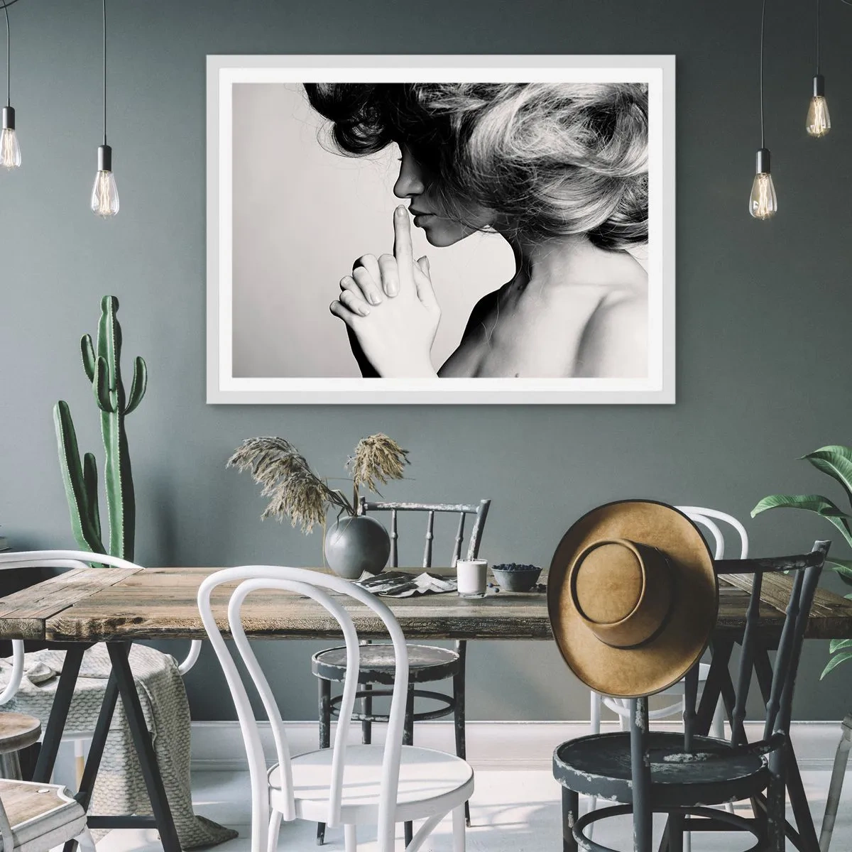 Pôster em moldura branca - Ouvindo-se a si própria - 100x70 cm