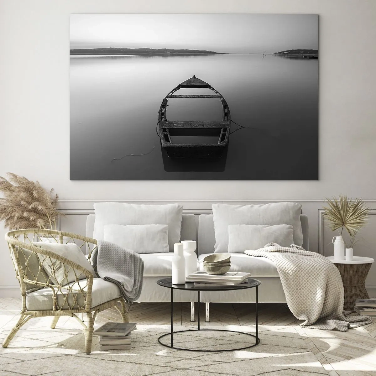 Quadro em vidro - Um velho barco em uma superfície calma de água em preto e branco - 70x50cm - Saudade e melancolia - Decoração de parede moderna para a sala de estar e quarto ARTTOR