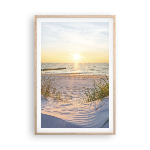 Pôster com moldura de carvalho claro - O som do mar, o canto dos pássaros, a praia selvagem entre a relva... - 61x91 cm