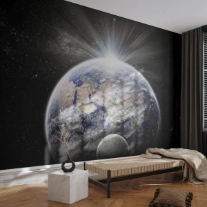 Papel de Parede Standard Eco - Visão da Terra e da Lua no espaço com efeito de luz - 100x70cm - Em pleno esplendor - Decoração de parede moderna para a sala de estar e quarto ARTTOR