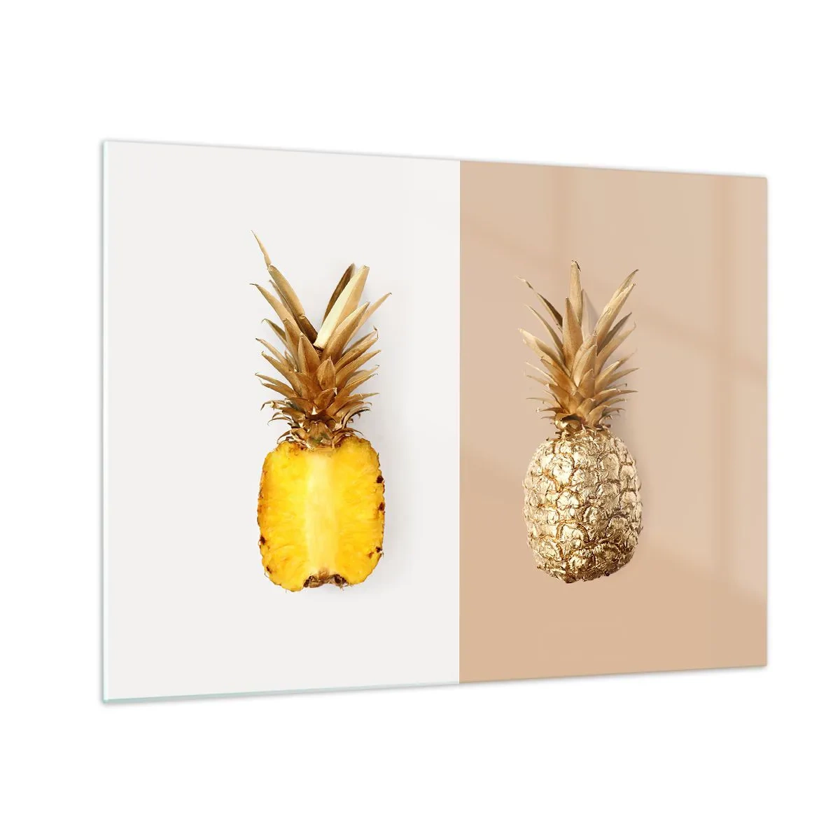 Quadro em vidro - Um abacaxi fatiado e dourado em dois fundos contrastantes - 70x50cm - Ananás para nós - Decoração de parede moderna para a sala de estar e quarto ARTTOR