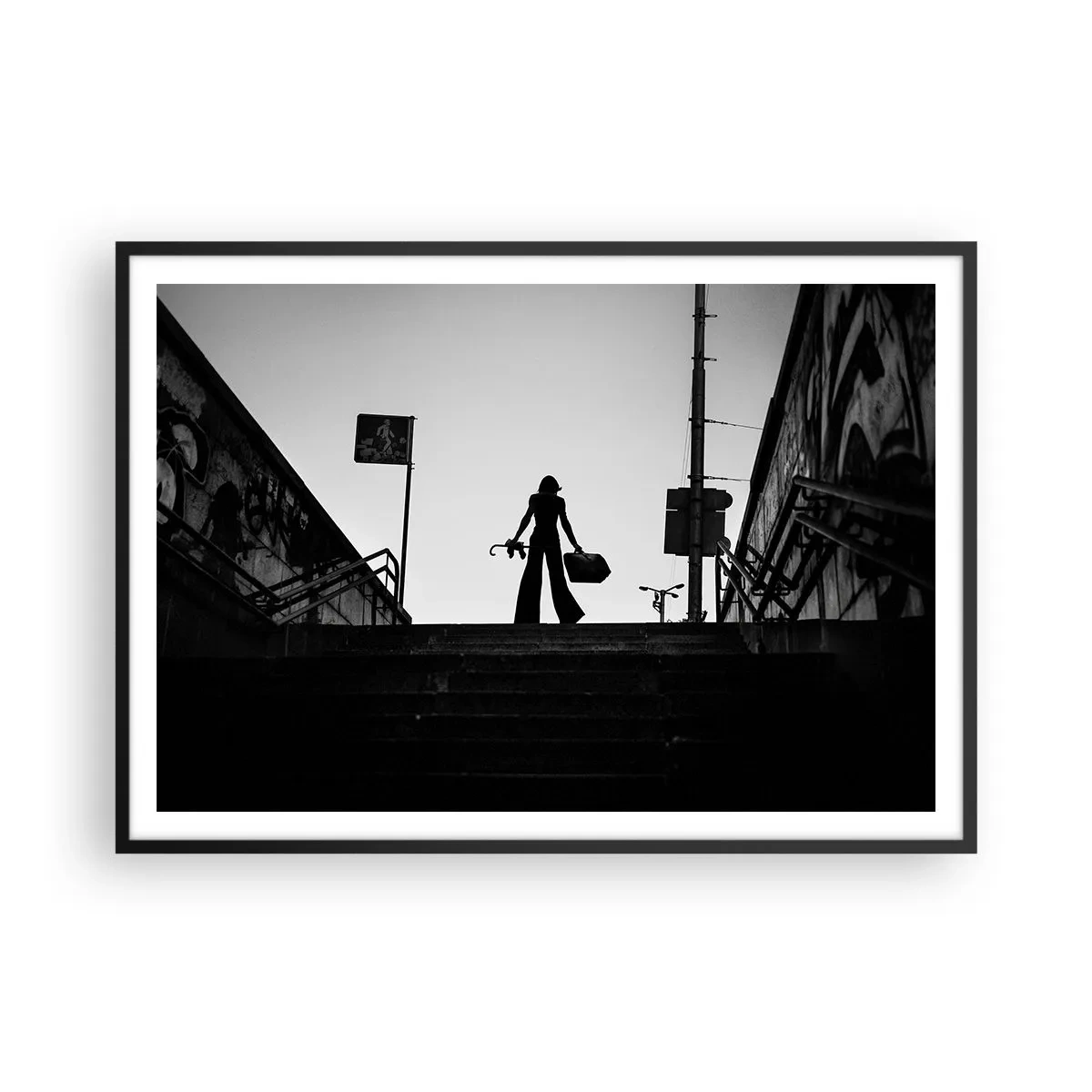 Pôster com moldura preta - Caminhadas urbanas - 100x70 cm