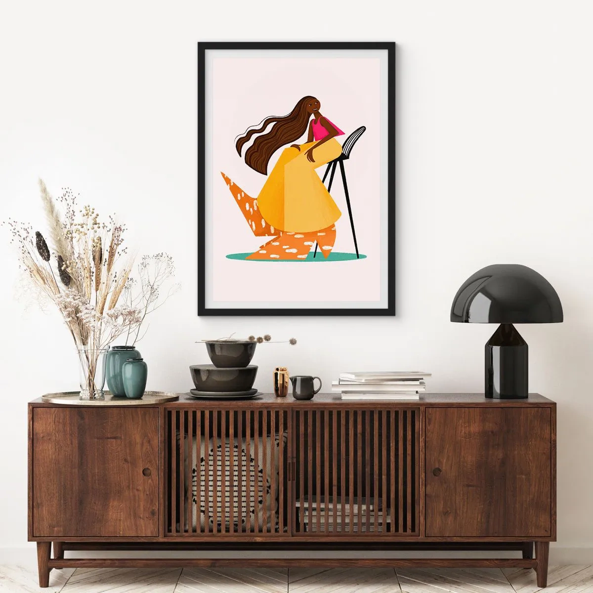 Pôster com moldura preta - Uma figura feminina estilizada em cores quentes sobre um fundo abstrato. - 50x70cm - Moda também é divertida - Decoração de parede moderna para a sala de estar e quarto ARTTOR