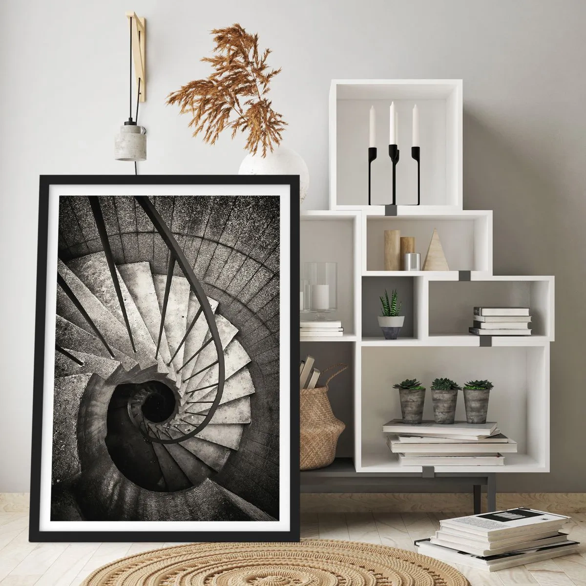 Pôster com moldura preta - Fotografia em preto e branco de uma escada em espiral vista de cima - 50x70cm - Suba as escadas, desça as escadas - Decoração de parede moderna para a sala de estar e quarto ARTTOR