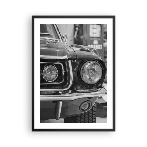 Pôster com moldura preta - Close-up em preto e branco da frente de um carro clássico - 50x70cm - Condução perigosa - Decoração de parede moderna para a sala de estar e quarto ARTTOR