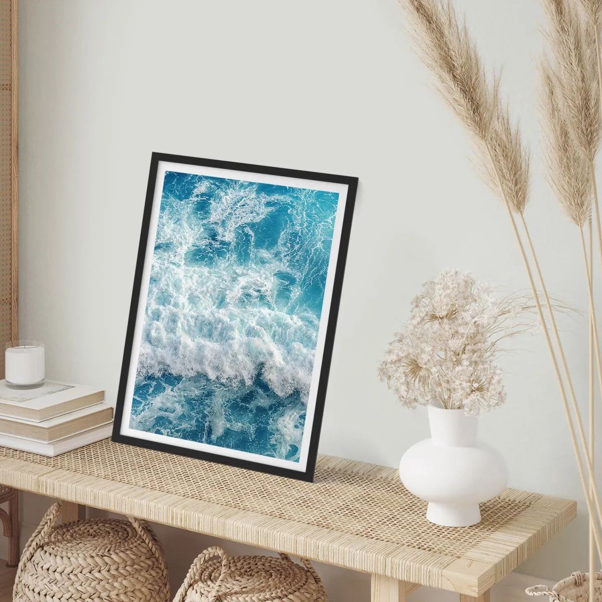 Pôster com moldura preta - Ondas dinâmicas do mar em tons de azul - 50x70cm - Alegremente e aos saltos - Decoração de parede moderna para a sala de estar e quarto ARTTOR