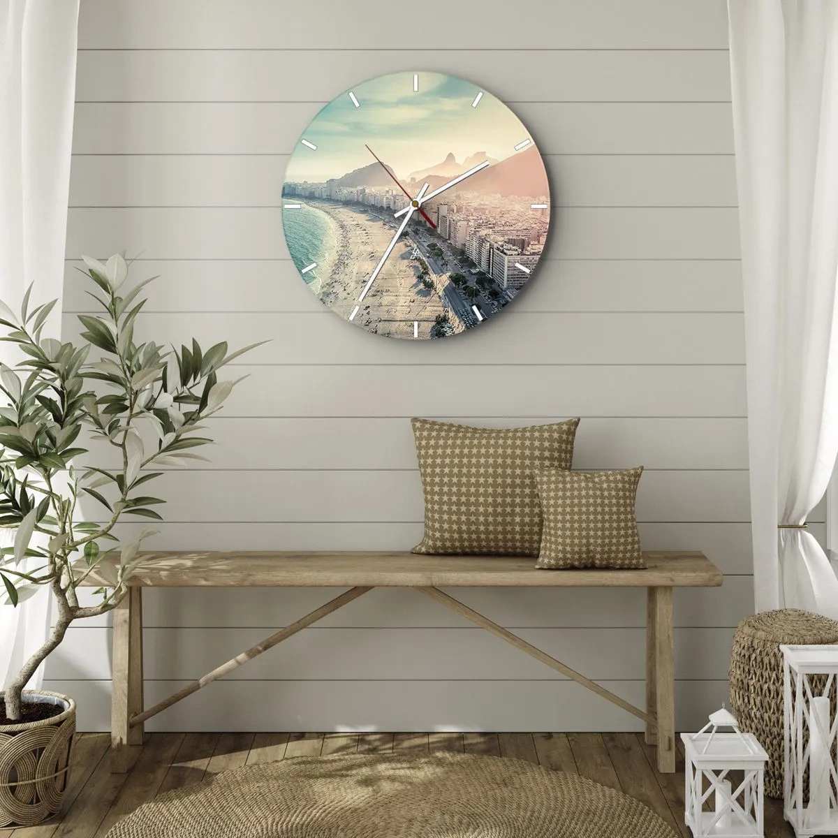 Relógio de parede - Relógio em vidro - Panorama da praia e da cidade ao pôr do sol - 30x30cm - Férias eternas no Rio - Decoração de parede moderna para a sala de estar, cozinha e quarto ARTTOR