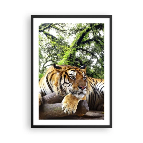 Pôster com moldura preta - Um tigre descansando entre as árvores verdes - 50x70cm - Com os melhores cumprimentos - Decoração de parede moderna para a sala de estar e quarto ARTTOR