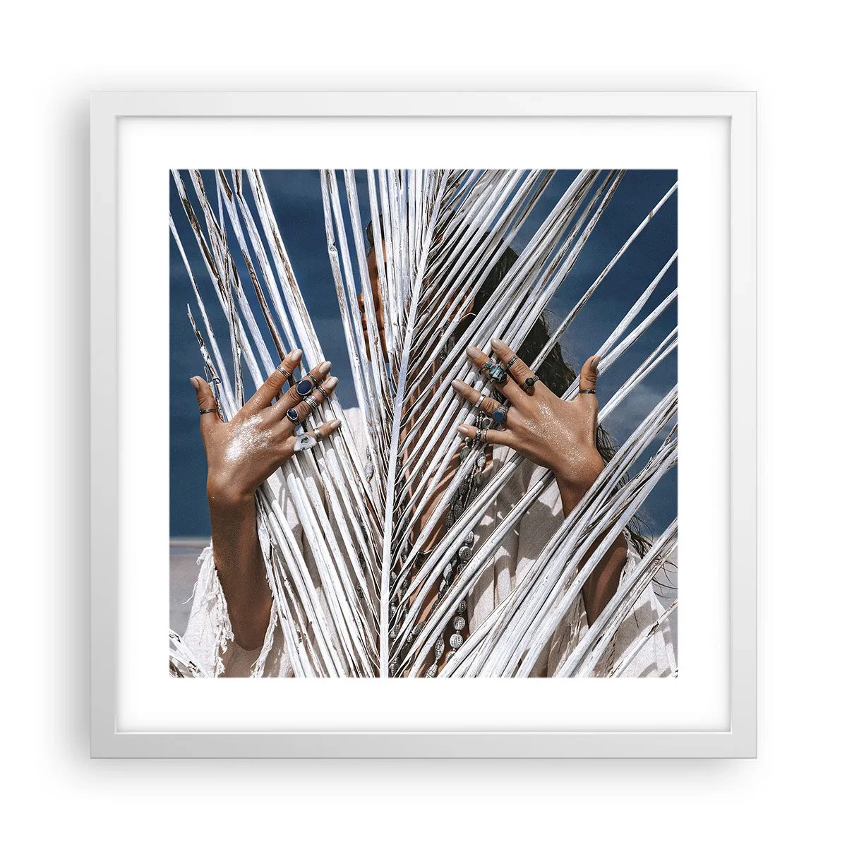 Pôster em moldura branca - A xamã - 40x40 cm