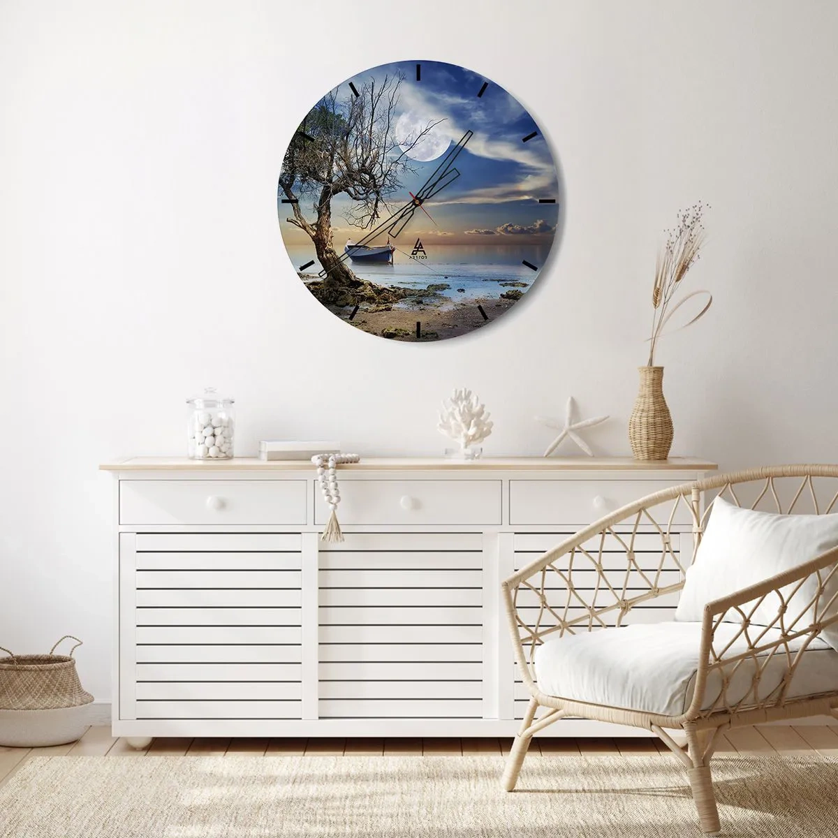 Relógio de parede - Relógio em vidro - Um barco na praia com a lua ao fundo - 30x30cm - É este o fim ou o começo? - Decoração de parede moderna para a sala de estar, cozinha e quarto ARTTOR