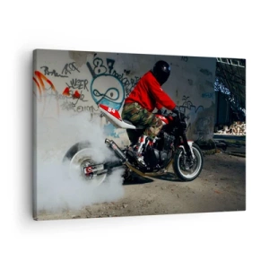 Quadro em tela - Um motociclista faz um drift espetacular em um prédio abandonado coberto de pichações. - 70x50cm - Persiga-me! - Decoração de parede moderna para a sala de estar e quarto ARTTOR