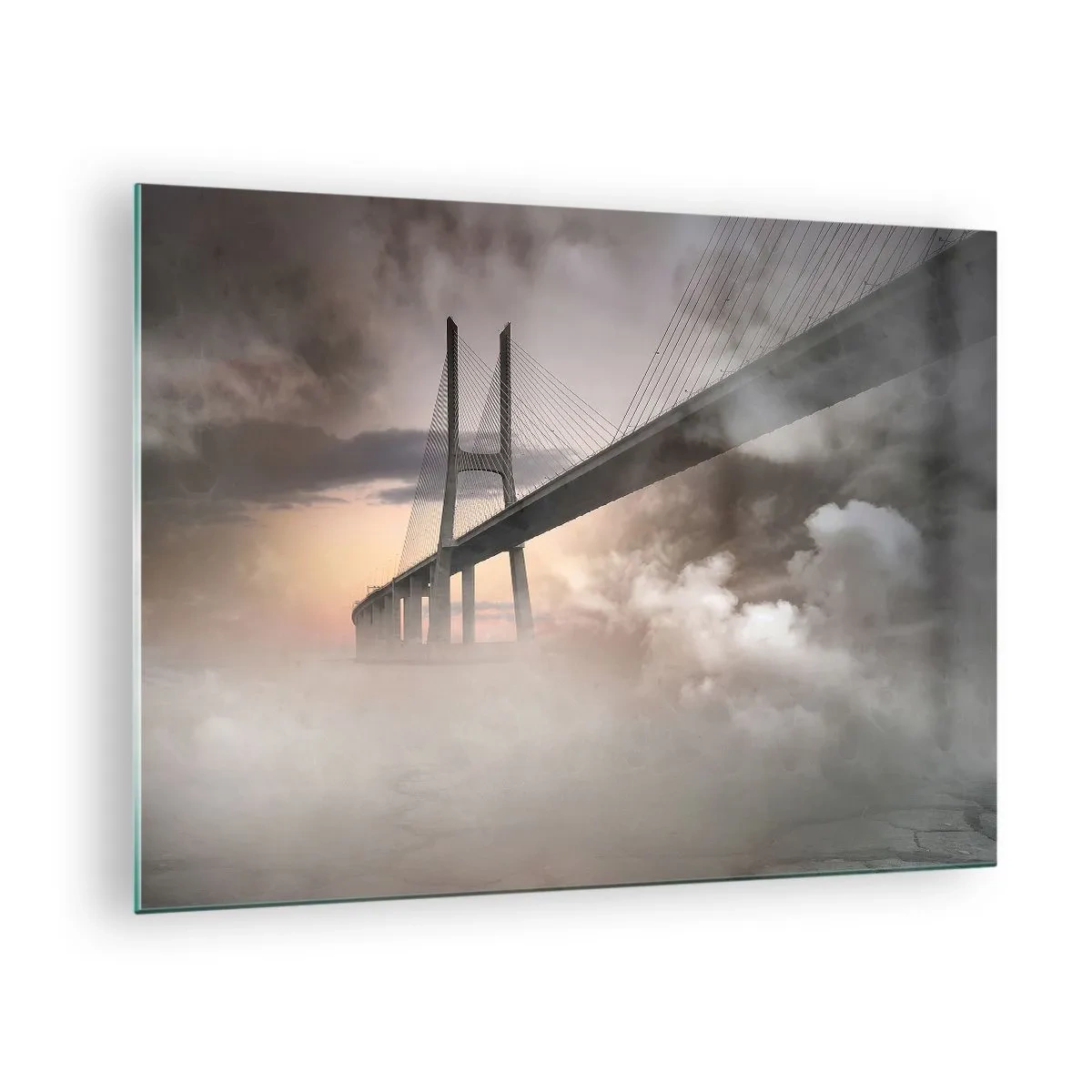 Quadro em vidro - Uma ponte na neblina com um céu dramático e perspectiva de profundidade - 70x50cm - No rio que não existe - Decoração de parede moderna para a sala de estar e quarto ARTTOR