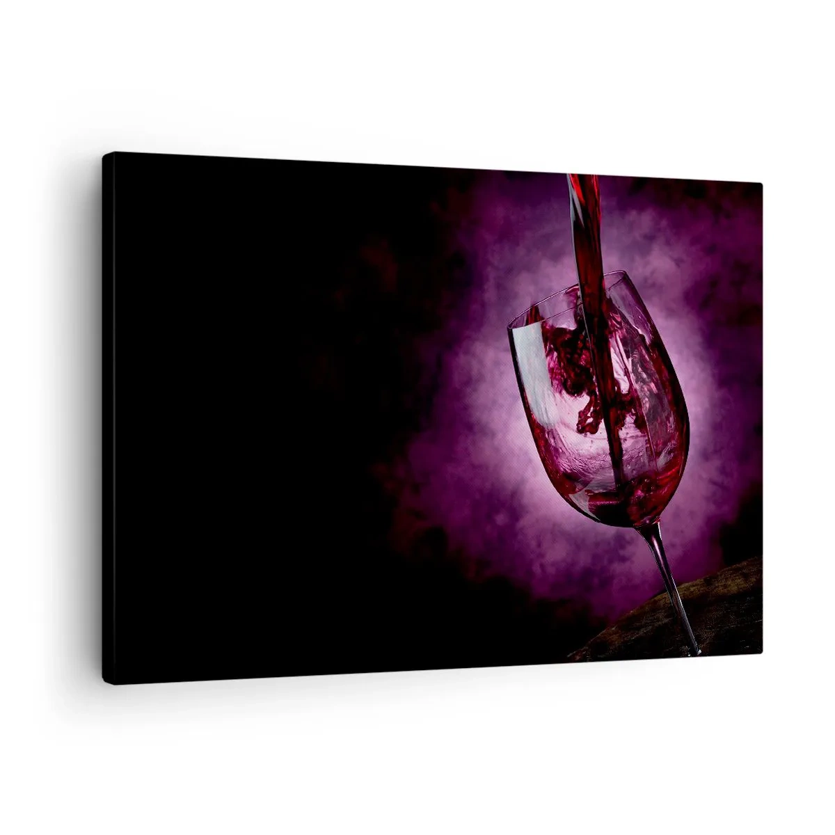 Quadro em tela - Vinho tinto sendo servido em um copo contra um fundo de fumaça roxa - 70x50cm - Escarlate? Carmim? Não, rubi. - Decoração de parede moderna para a sala de estar e quarto ARTTOR
