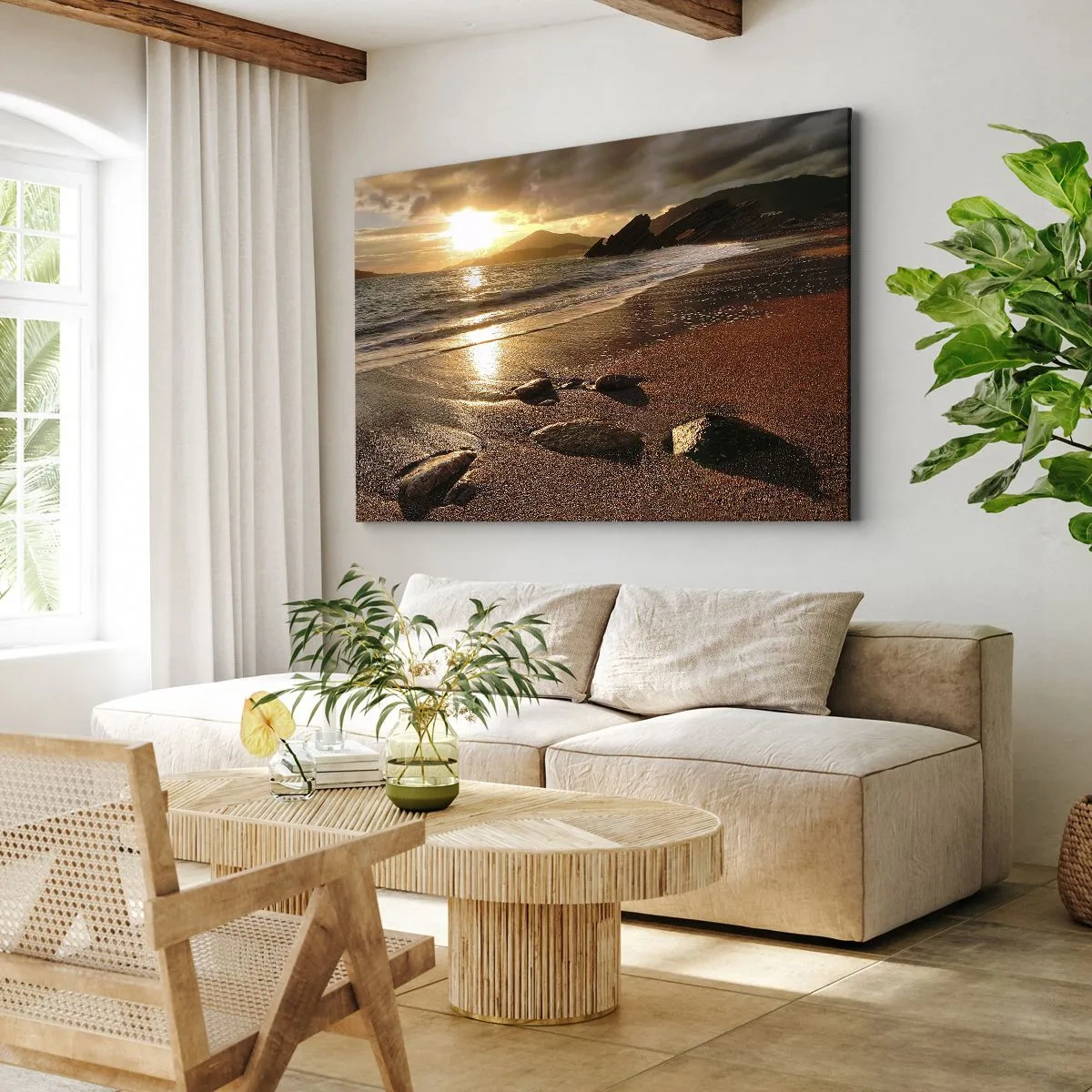 Quadro em tela - Praia ao pôr do sol com pedras na costa - 70x50cm - Siga o sol em direção às colinas - Decoração de parede moderna para a sala de estar e quarto ARTTOR