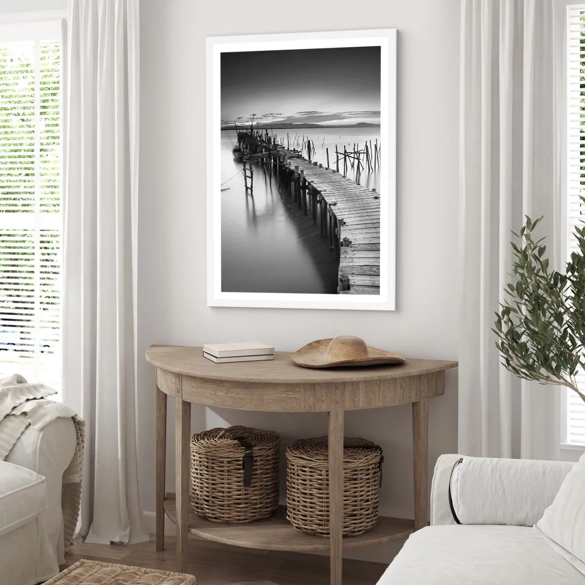 Pôster em moldura branca - A tranquilidade de uma costa esquecida - 61x91 cm