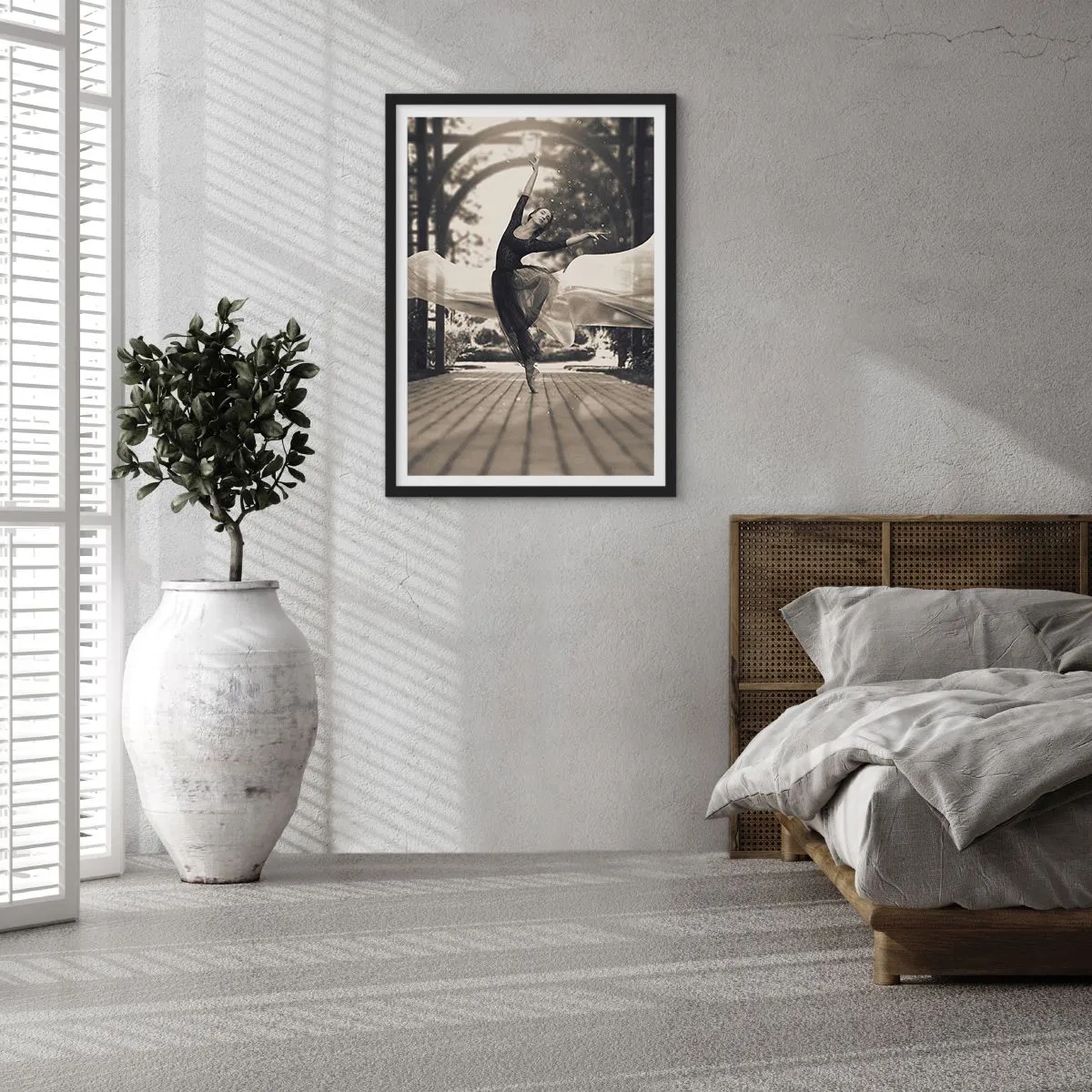 Pôster com moldura preta - A dança do espírito do jardim - 61x91 cm