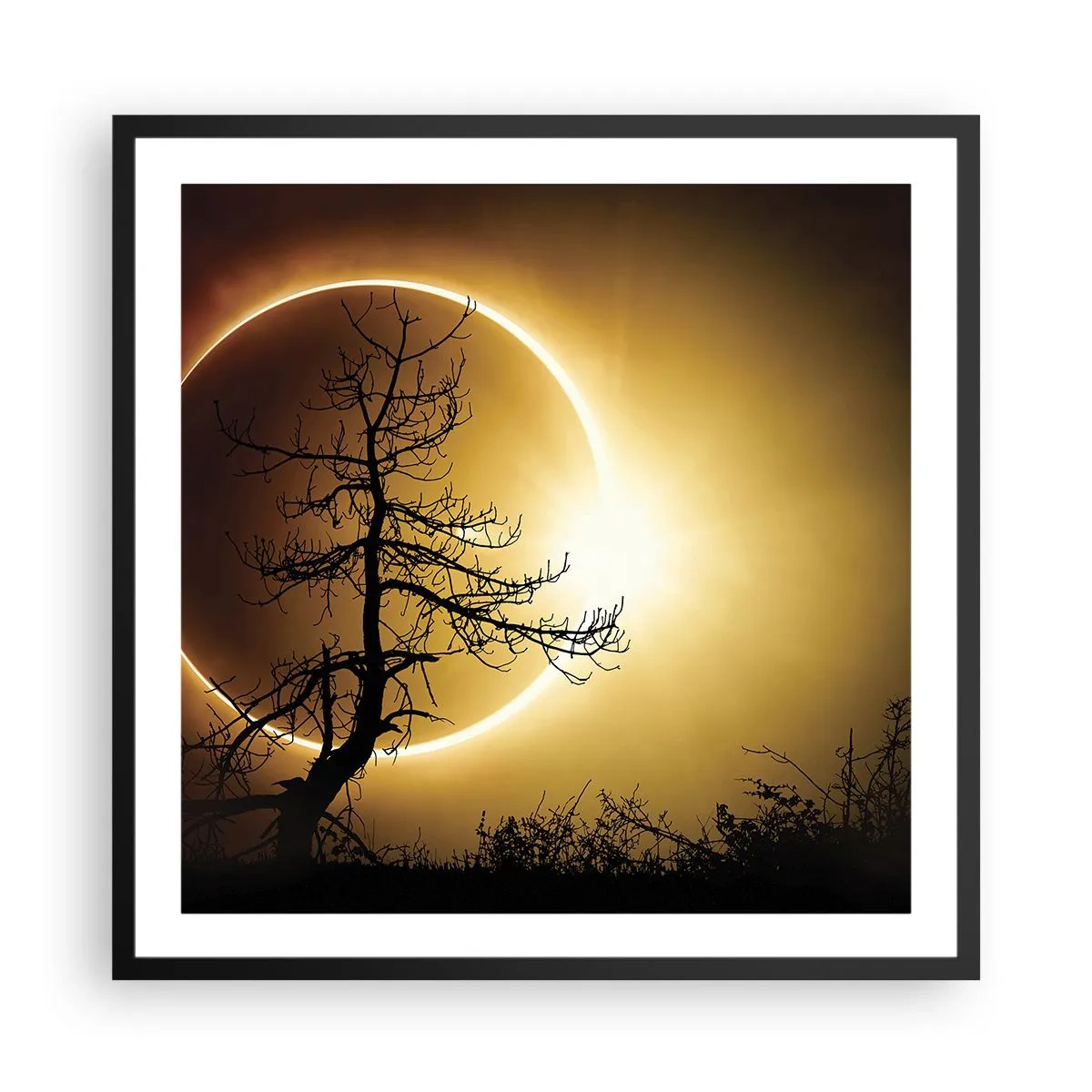 Pôster com moldura preta - Eclipse total - 60x60 cm