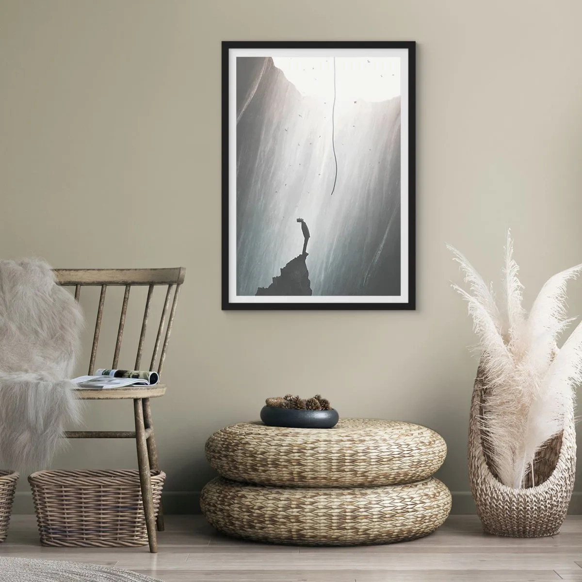 Pôster com moldura preta - Uma figura à beira de um penhasco à luz do abismo - 50x70cm - Sempre há uma saída - Decoração de parede moderna para a sala de estar e quarto ARTTOR