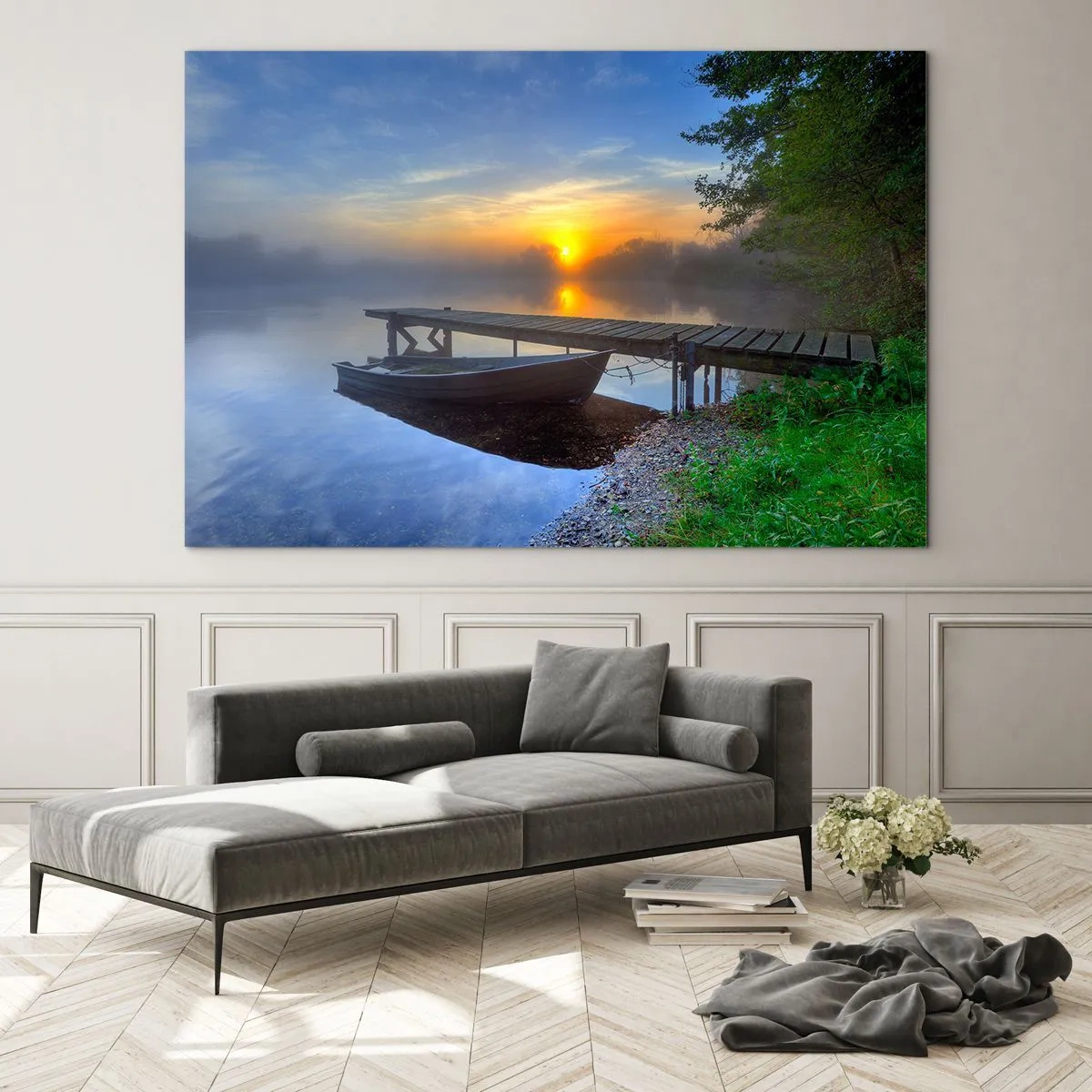 Quadro em vidro - Um barco no cais ao nascer do sol no lago - 70x50cm - Como o comum se transforma em mágico - Decoração de parede moderna para a sala de estar e quarto ARTTOR