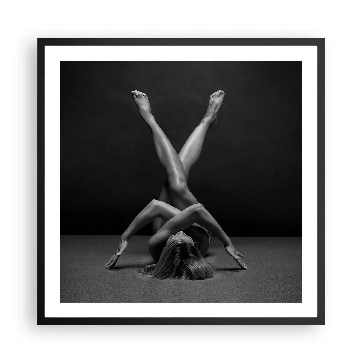 Pôster com moldura preta - Geometria da nudez - 60x60 cm