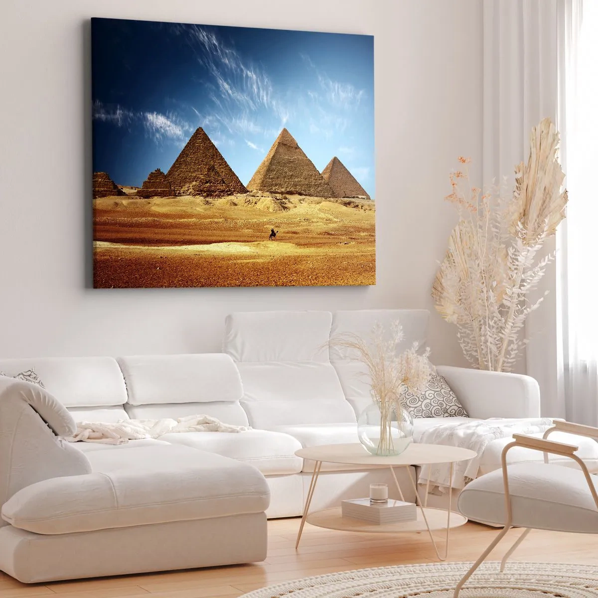 Quadro em tela - As Pirâmides de Gizé contra um céu azul e paisagem desértica - 70x50cm - 40 séculos vos contemplam - Decoração de parede moderna para a sala de estar e quarto ARTTOR