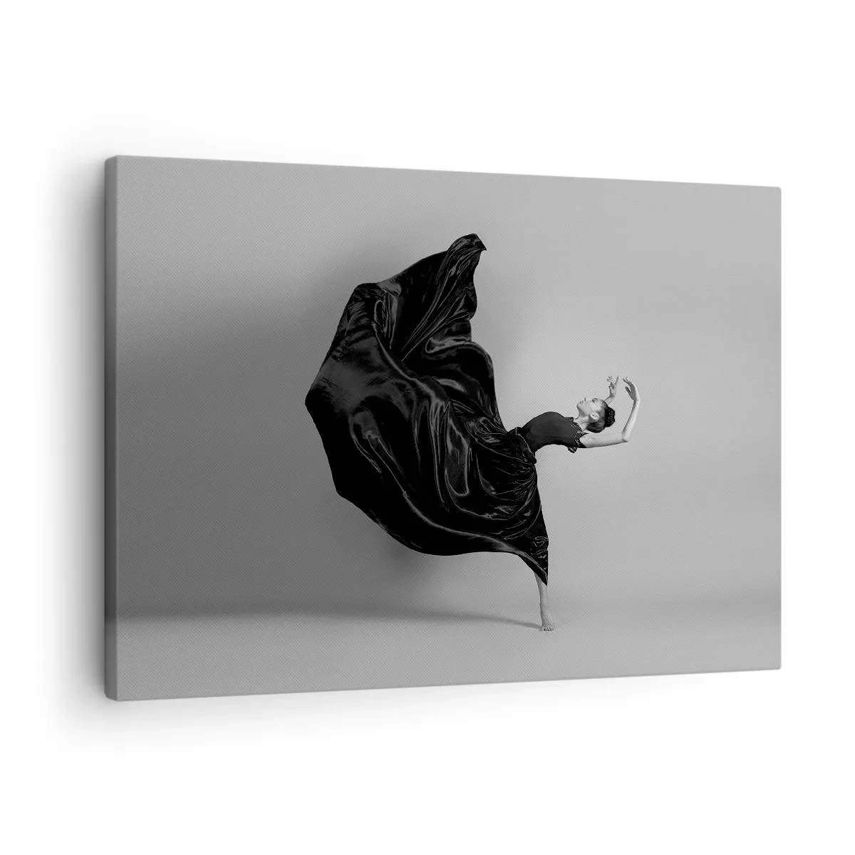 Quadro em tela - Uma dançarina elegante em um vestido preto em movimento - 70x50cm - Com as asas da música - Decoração de parede moderna para a sala de estar e quarto ARTTOR