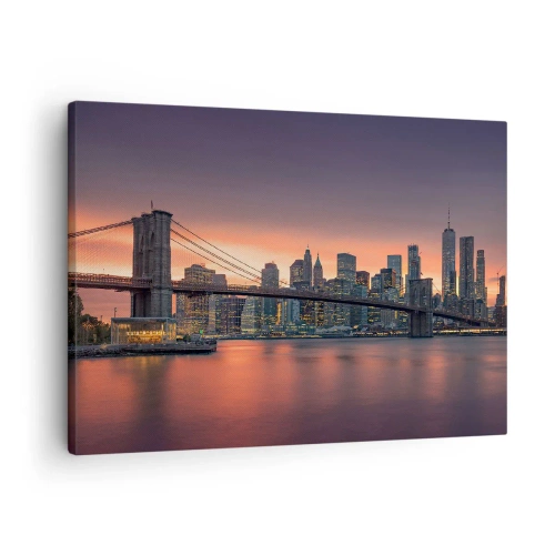 Quadro em tela - Panorama noturno da cidade com uma ponte e um céu iluminado - 70x50cm - Imersa no silêncio lilás - Decoração de parede moderna para a sala de estar e quarto ARTTOR