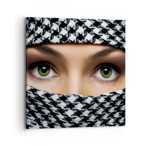 Quadro em tela - Retrato de uma beleza velada de olhos verdes - 70x70 cm