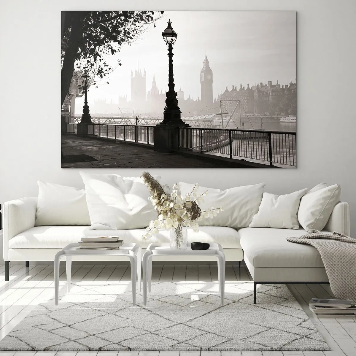 Quadro em vidro - Fotografia em preto e branco do calçadão de Londres com o Big Ben - 70x50cm - Manhã Londrina - Decoração de parede moderna para a sala de estar e quarto ARTTOR