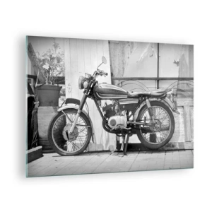 Quadro em vidro - Uma motocicleta de estilo retrô encostada em uma parede de madeira - 70x50cm - O clássico acima de tudo - Decoração de parede moderna para a sala de estar e quarto ARTTOR
