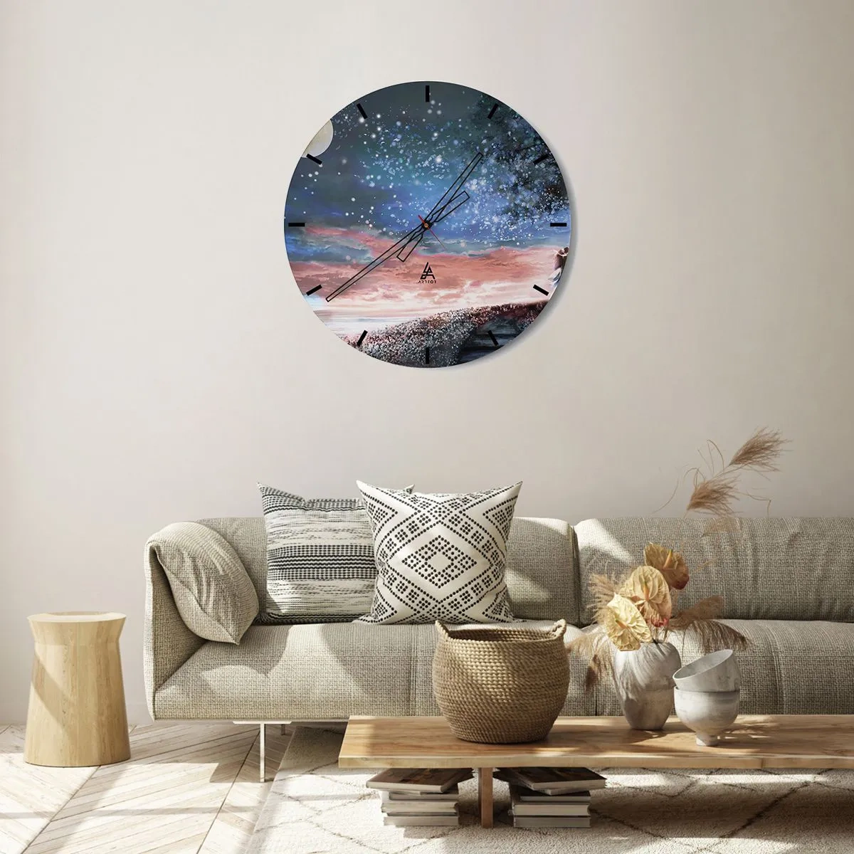 Relógio de parede - Relógio em vidro - Um céu noturno cheio de estrelas com uma lua e nuvens rosas - 30x30cm - Espetáculo estrelado - Decoração de parede moderna para a sala de estar, cozinha e quarto ARTTOR