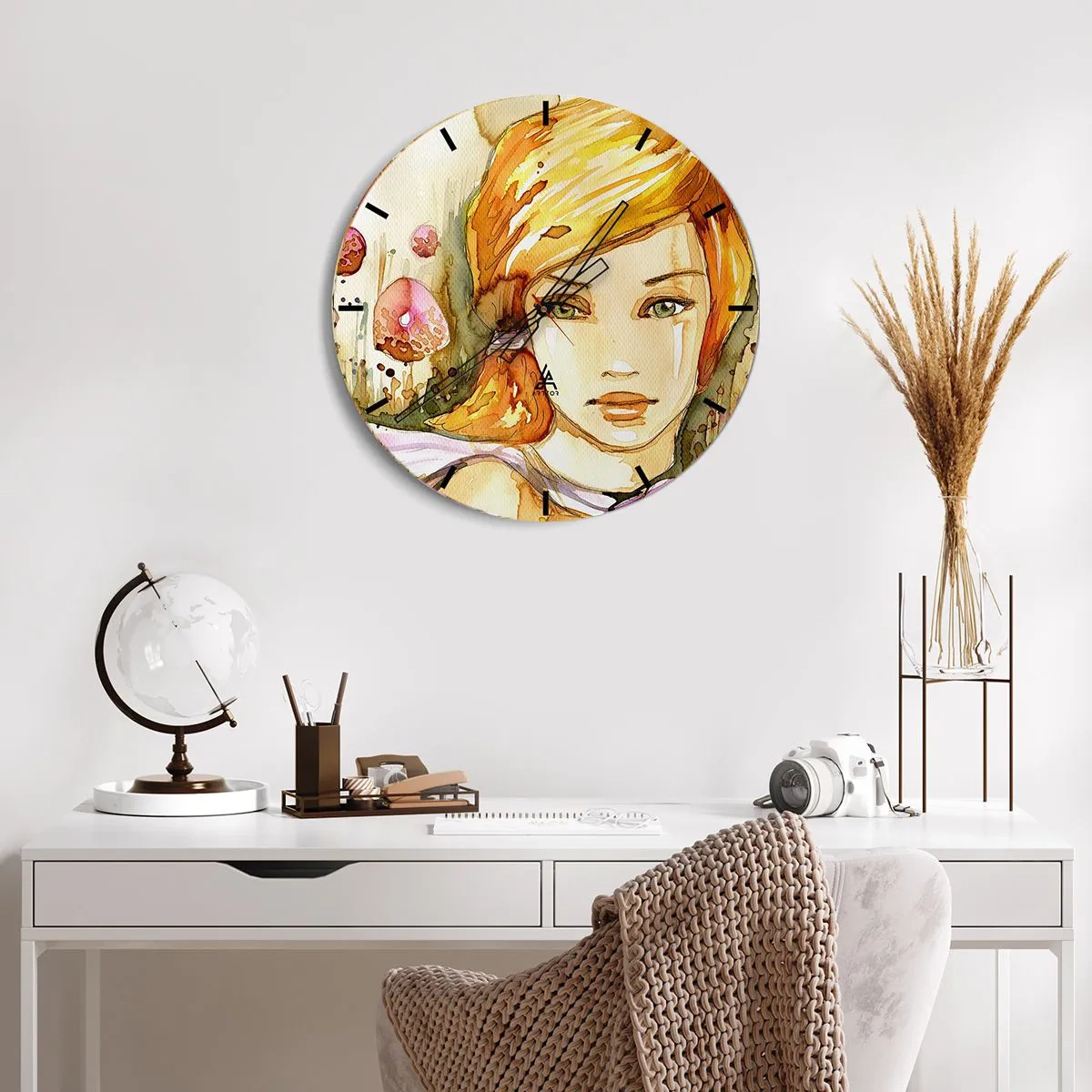 Relógio de parede - Relógio em vidro - Retrato artístico de uma mulher com cabelos ruivos e olhos esmeralda - 30x30cm - Um olhar esmeralda que acalma a raiva - Decoração de parede moderna para a sala de estar, cozinha e quarto ARTTOR
