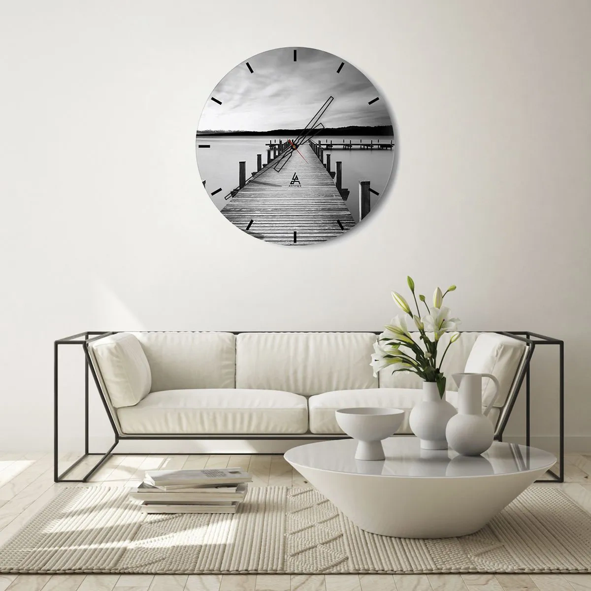 Relógio de parede - Relógio em vidro - Um píer de madeira que leva às profundezas de um lago tranquilo - 30x30cm - A fonte da tranquilidade - Decoração de parede moderna para a sala de estar, cozinha e quarto ARTTOR