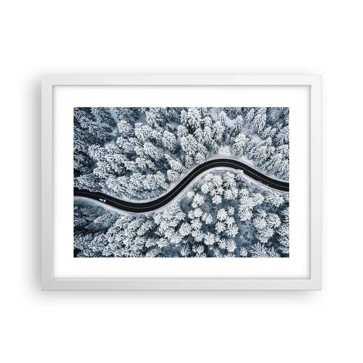 Pôster em moldura branca - Pelaa floresta no inverno - 40x30 cm