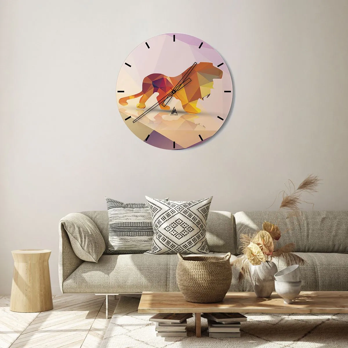 Relógio de parede - Relógio em vidro - Leão geométrico em tons de amarelo e roxo - 30x30cm - O rei em diamante - Decoração de parede moderna para a sala de estar, cozinha e quarto ARTTOR