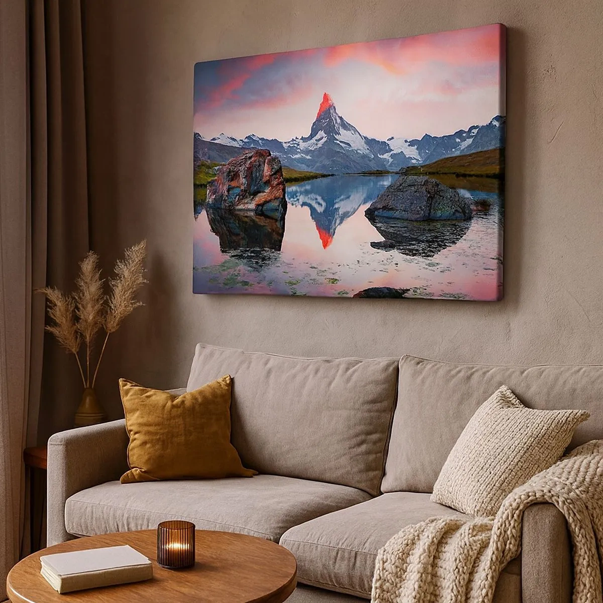 Quadro em tela - Um pico de montanha refletido em um lago ao pôr do sol - 70x50cm - O coração das montanhas é quente - Decoração de parede moderna para a sala de estar e quarto ARTTOR